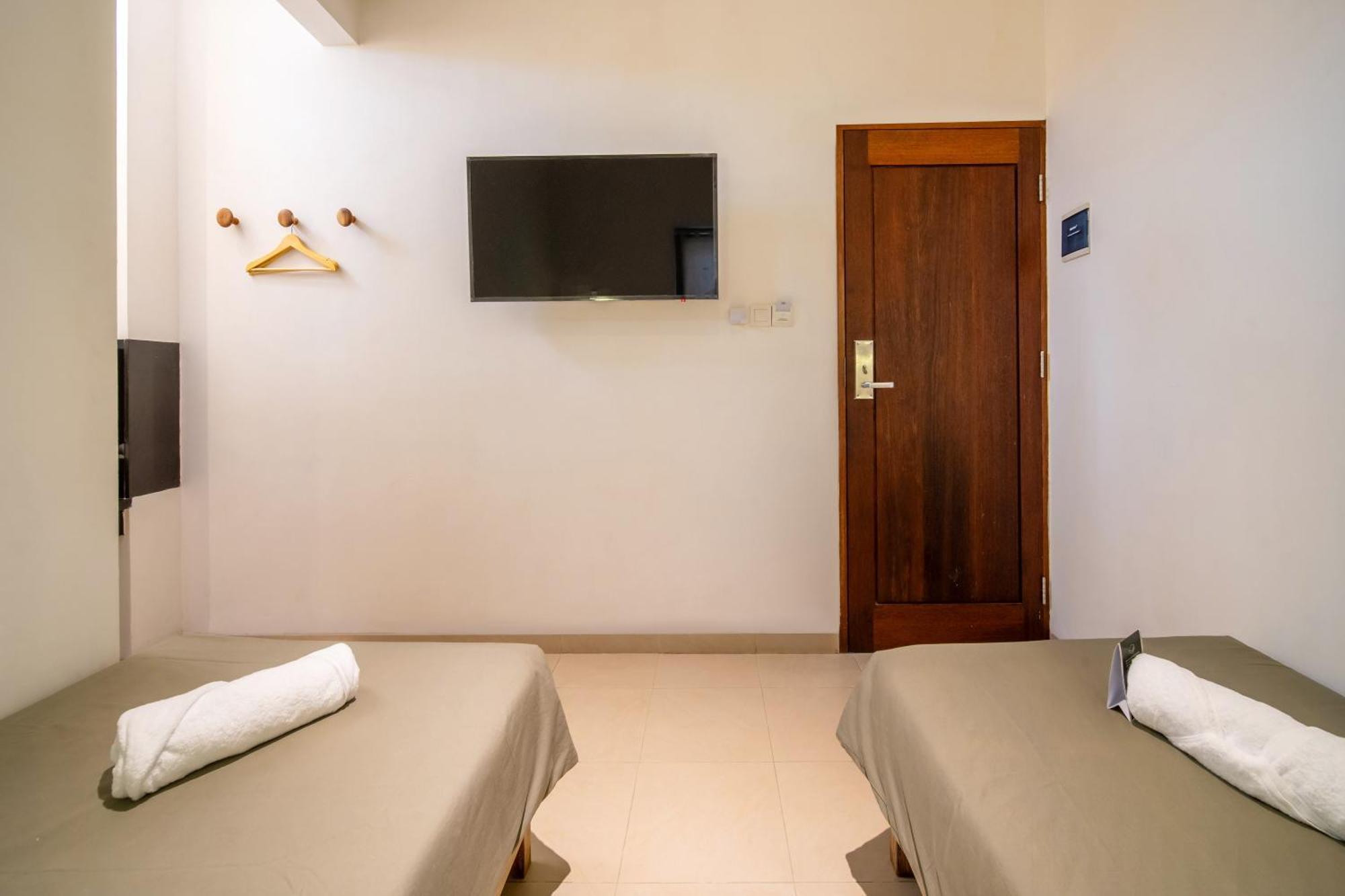 Gelatik Bed And Breakfast Seminyak Exterior foto