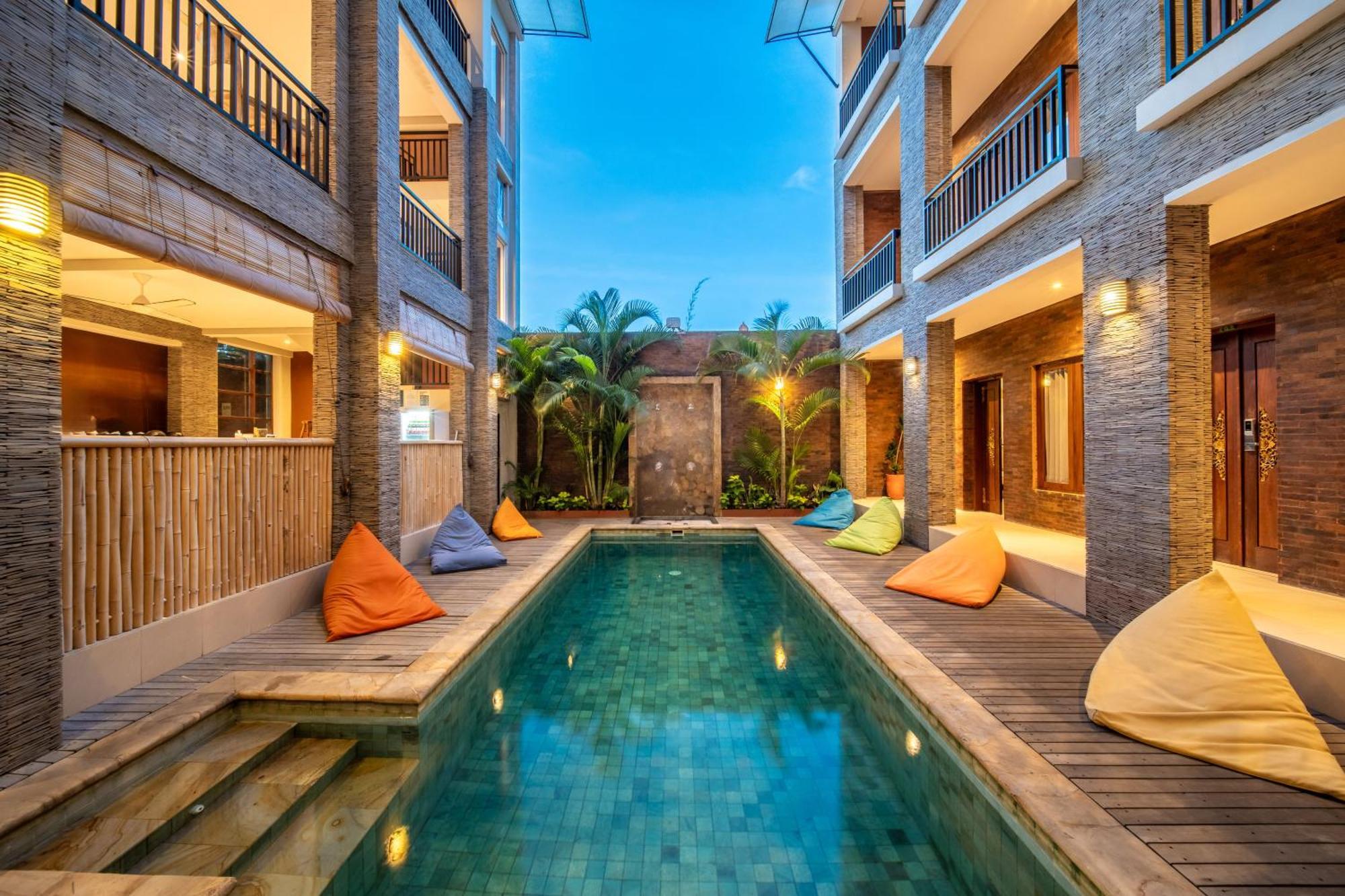 Gelatik Bed And Breakfast Seminyak Exterior foto